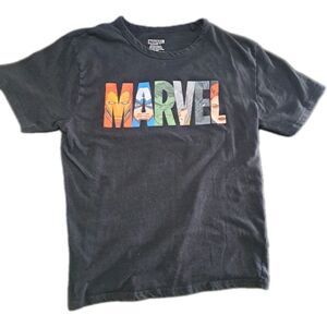 Marvel Graphic T-Shirt Women’s Large Short Sleeve Superhero Comic Logo Tee MCU